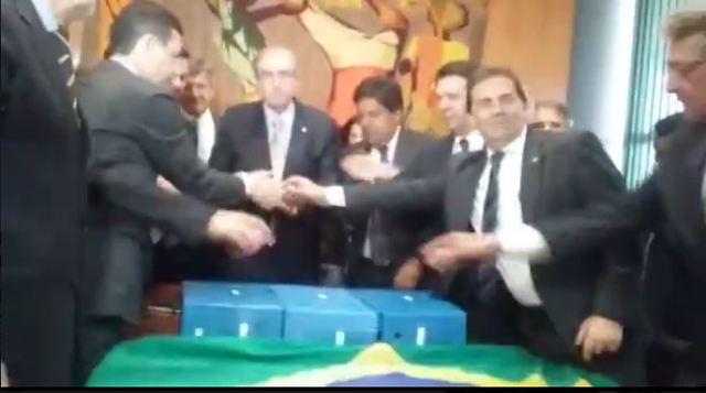 Pedido de Impeachment à Camara dos Deputados