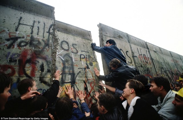Fall of The Berlin Wall