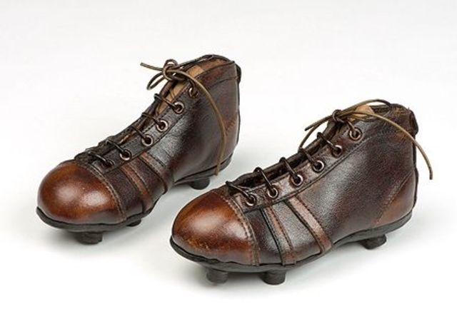 nails not allowed in the cleats