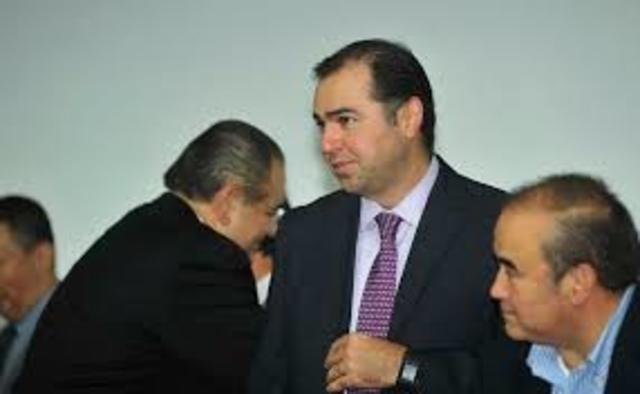 Colaborador de Duarte tiene al menos 16 propiedades en EU