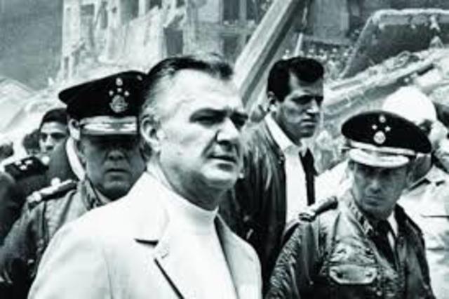 Lic. Miguel de la Madrid visita la Ciudad de México