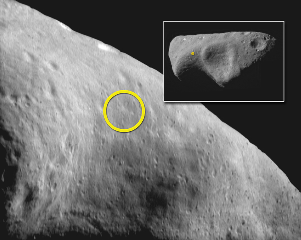 La nave espacial NEAR alcanza al asteroide Eros.