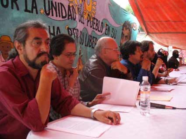 Comienzan pláticas el gobierno federal y el EZLN