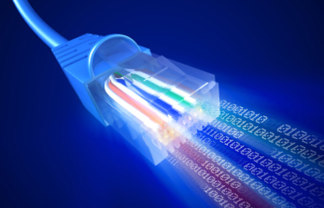 PRIMERA XARXA INTERNET