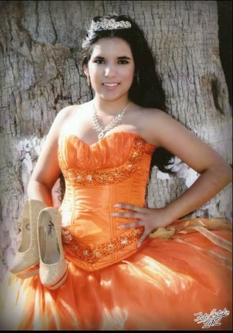 Mis XV años, fue un día increìble e inolvidable. Desde muy pequeña siempre soñé con tener mi gran fiesta de quince años y gracias a Dios mis papàs pudieron cumplirme ese sueño.