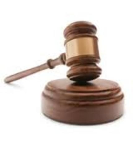 Apertura del campo jurídico para la profesión