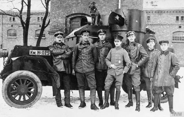 Freikorps bliver stiftet