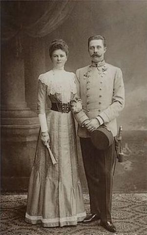 The assassination of the Arch Duke Franz Ferdinand and his wife Sophie