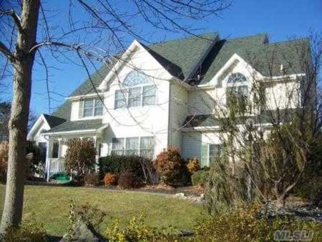 Moved to Holbrook, Long Island