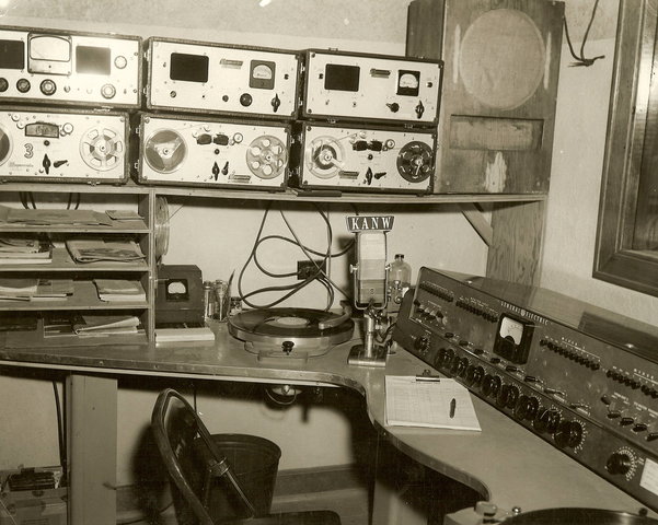 FM radio Station invention