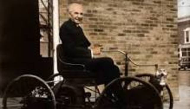 Henry Ford opens assembly lines