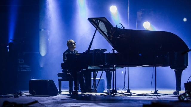 Einaudi en el Festival de Aviñón.