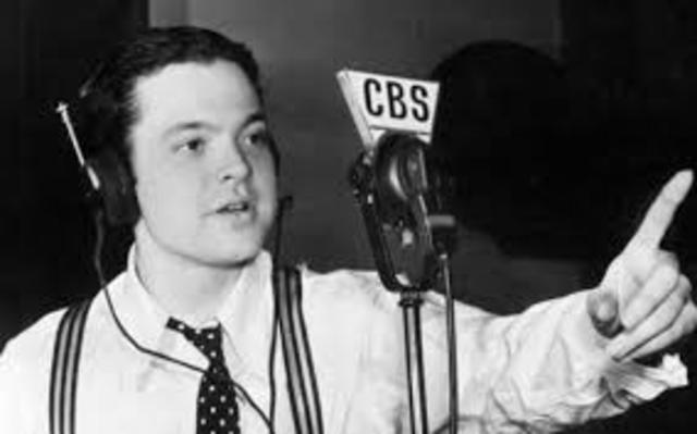 Orson Welles broadcasts the WAR of the Worlds