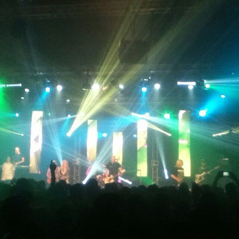 Concierto para adorar a Dios: Planetshakers