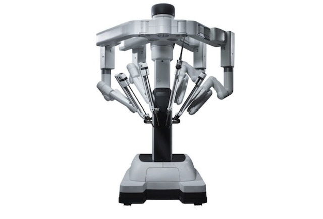 FDA approved the first comprehensive robotic system for laparoscopic surgery