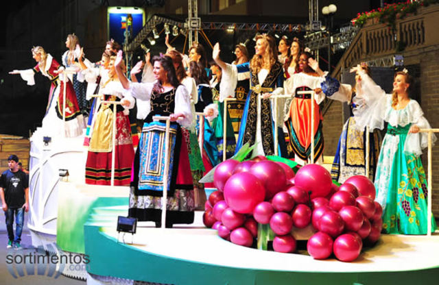 1972  Inauguração festa da uva Caxias do Sul