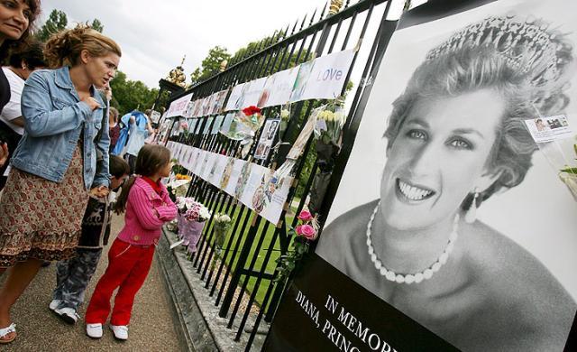 Morre Princesa Diana