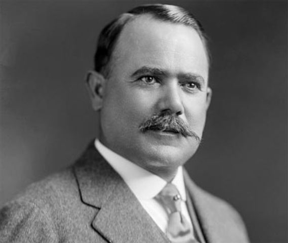 Álvaro Obregón fue nombrado presidente de México