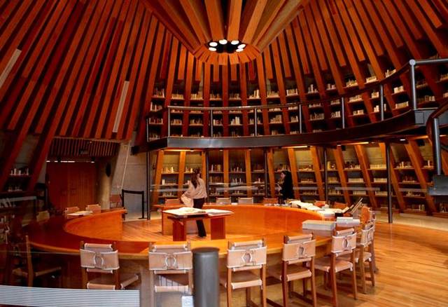 Abre sus puertas el Fondo Reservado de la Biblioteca Nacional.