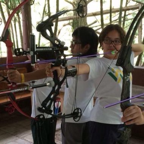 Comienzo a practicar tiro con arco