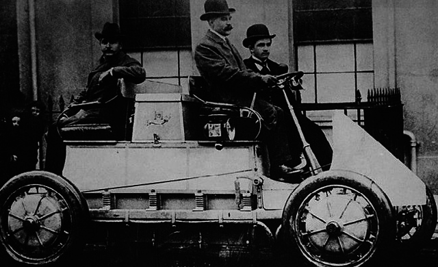 Invention of the first hybrid engine