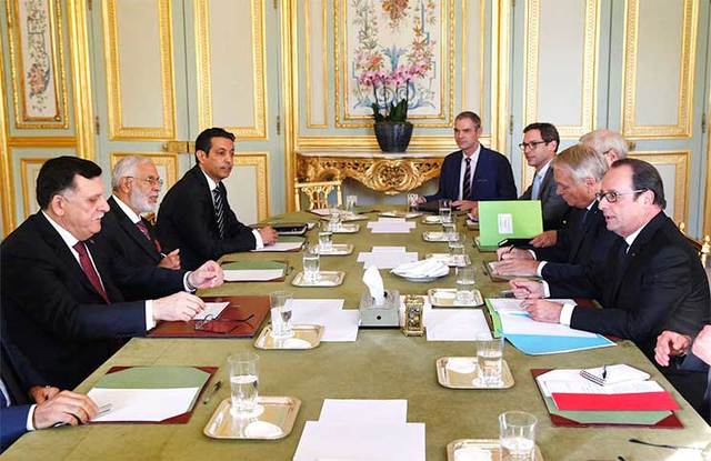 Sarraj meets Hollande