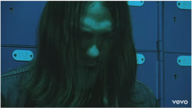 new location/prop: blue lockers in locker room