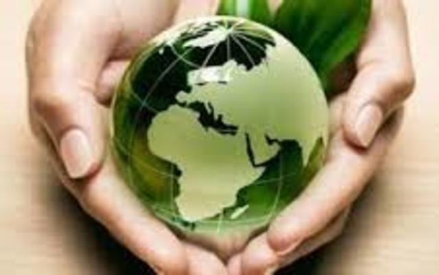 primera universidad con ingeniería ambiental