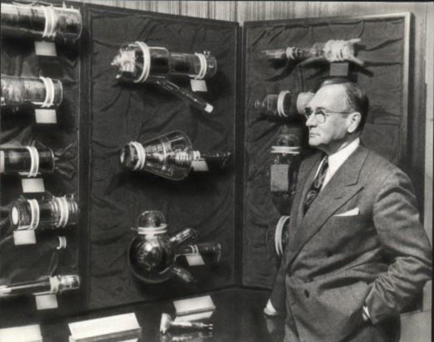 Wladimir Kosma inventa l'iconoscopi