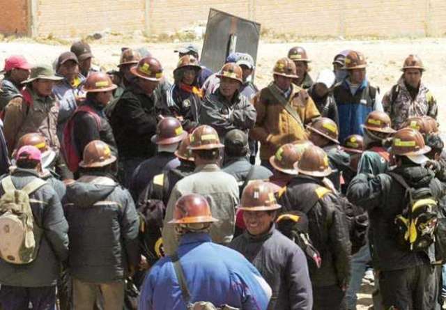 Ley Asociación Interprofesional 19/77., reconoce el derecho de Asociación Sindical y Patronal.