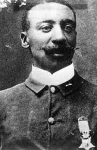 Returns from the Spanish-American War as a hero