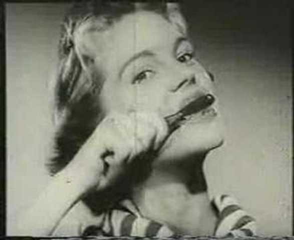 The First Advertisement On Commercial Television - Gibbs SR Toothpaste