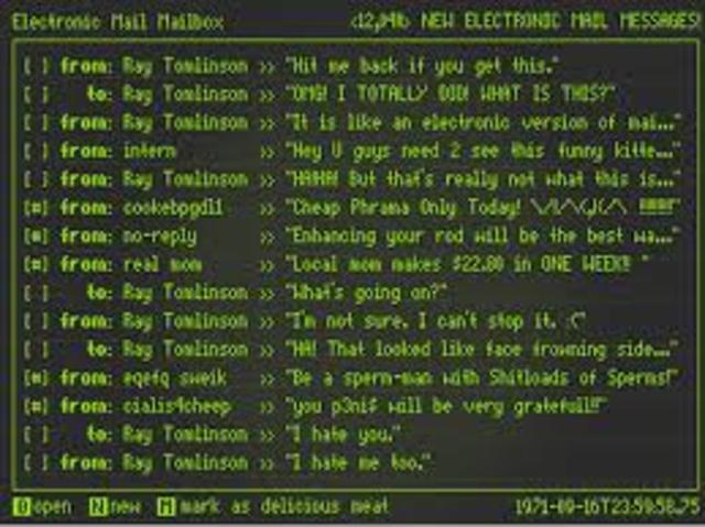 El primer correo electrónico es enviado