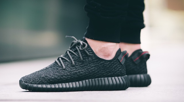 Yeezy boost 350 "pirate black"