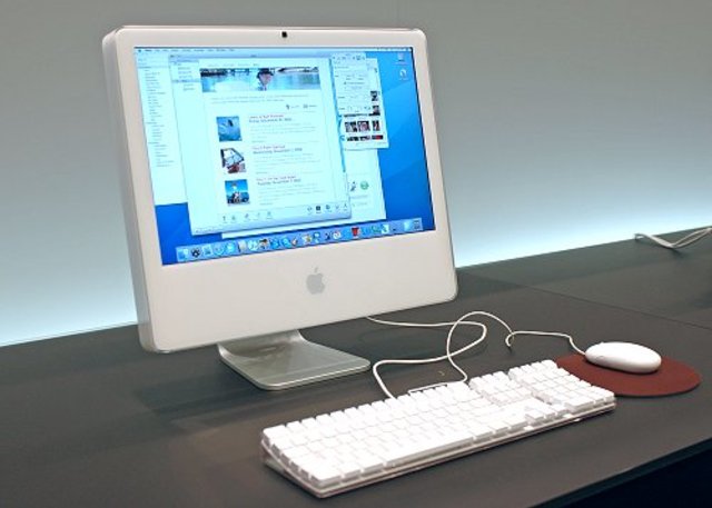 The Intel Based iMac (plastic)