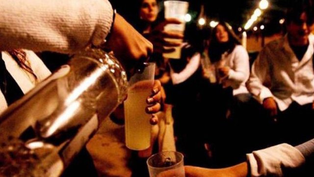 en la calle -las malas amistades