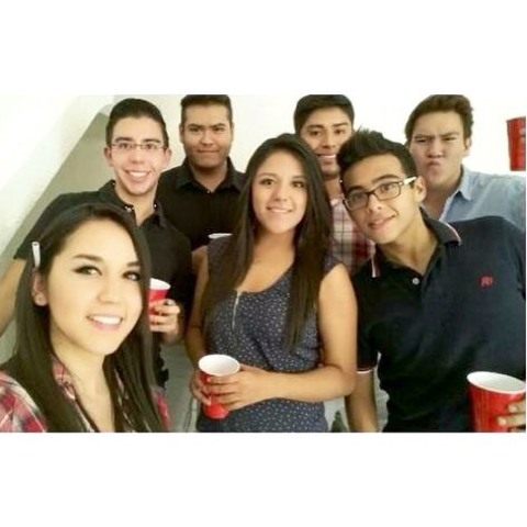 La primera fiesta en mi casa