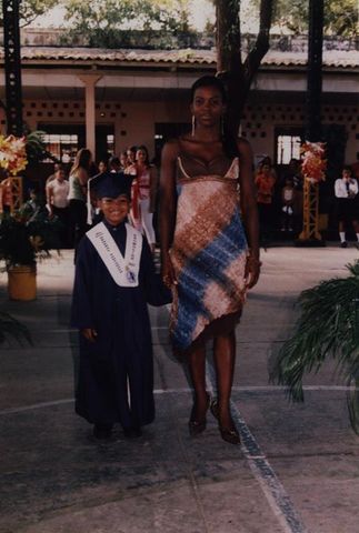 en el 2007 el colegio general santander, me hace entrega de un diploma por haber logrado pasar el año