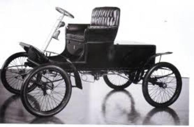 El primer cuatro cilindros en línea