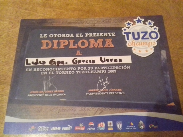 Diploma por un torneo de futbol en la primaria