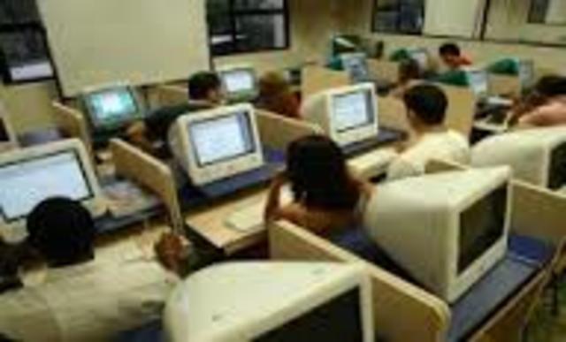 Se instala la primera oficina informatizada (USA)