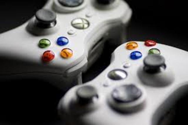 MUD- The earliest form of multiplayer games was debuted