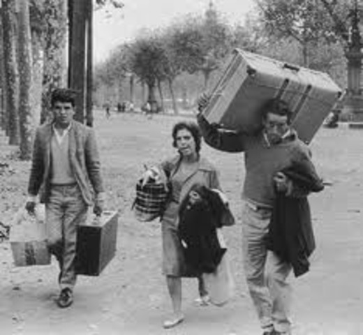 los campesinos emigraron a las ciudades, que pronto se vieron superpobladas