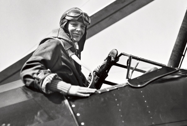 Amelia Earhart crosses the Alantic in a solo fight