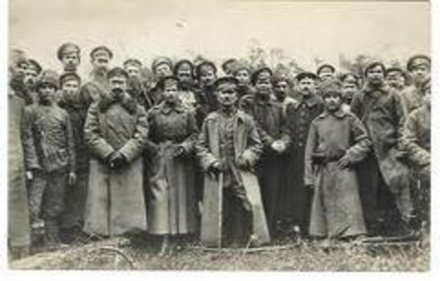 Comienso de los rumores de confraternización con el enemigo.