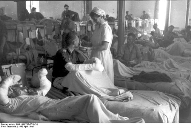 ENFERMERÍA Y LA EDAD CONTEMPORÁNEA