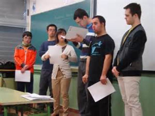 MARGARITA PANSZA      El currículum como suma de exigencias académicas o estructura organizada de conocimientos.