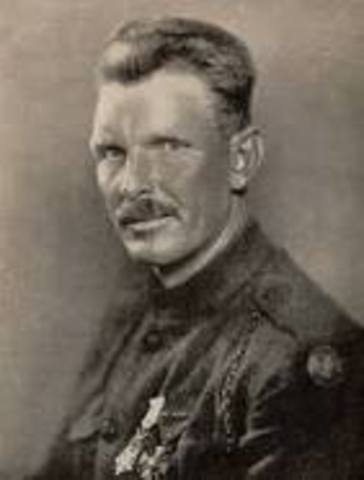 Alvin York kills 20 over 20 men at Argonne