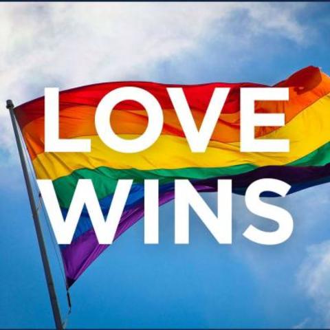 Supreme Court rules in favor of same-sex marraige