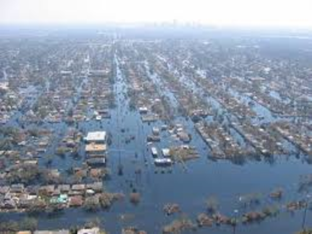 Hurricane Katrina Strikes the States
